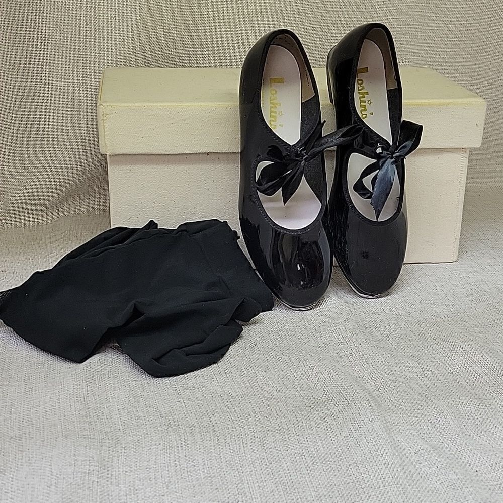 Loshin's girls tap‎ shoes sz 1 1/2 M plus a pr of black tights